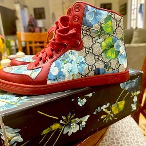 Authentic Women’s Gucci Tennis shoes